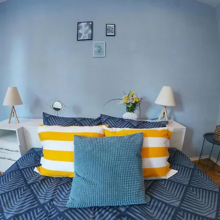 Into The Blue, 4 Guests, 5 Min Away From The Appartamento *