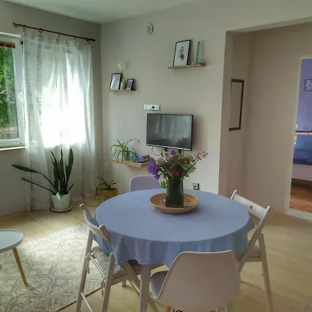 Апартамент Into The Blue, 4 Guests, 5 Min Away From The