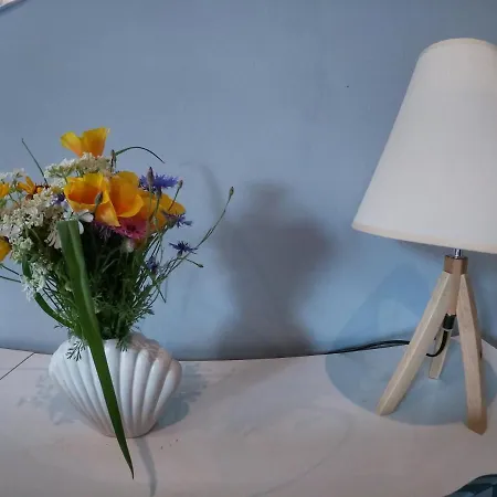 Into The Blue, 4 Guests, 5 Min Away From The Appartamento *