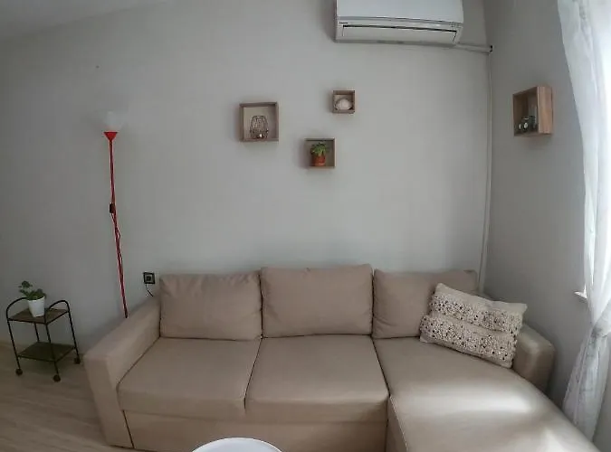 Into The Blue, 4 Guests, 5 Min Away From The Apartament