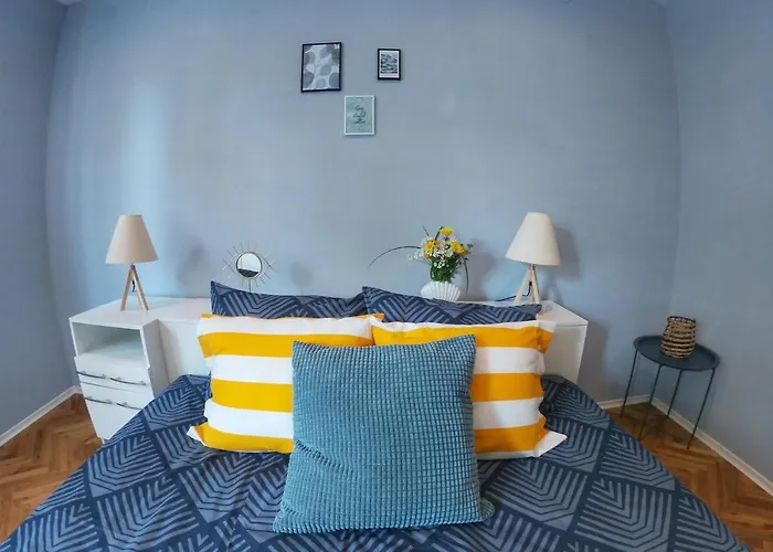 Into The Blue, 4 Guests, 5 Min Away From The Appartement *